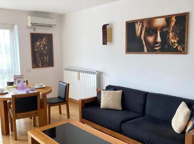 Sunny Two Apartment, Baneasa, Petrom City, Free Wi-fi And Underground Parking * Бухарест